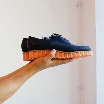 Schuhsole aus einer 3D Webmaschine